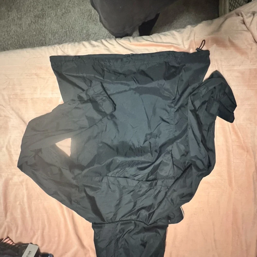 Columbia Women's Black Ski Jacket - Picture 4 of 4